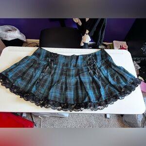 Widow plaid mini skirt